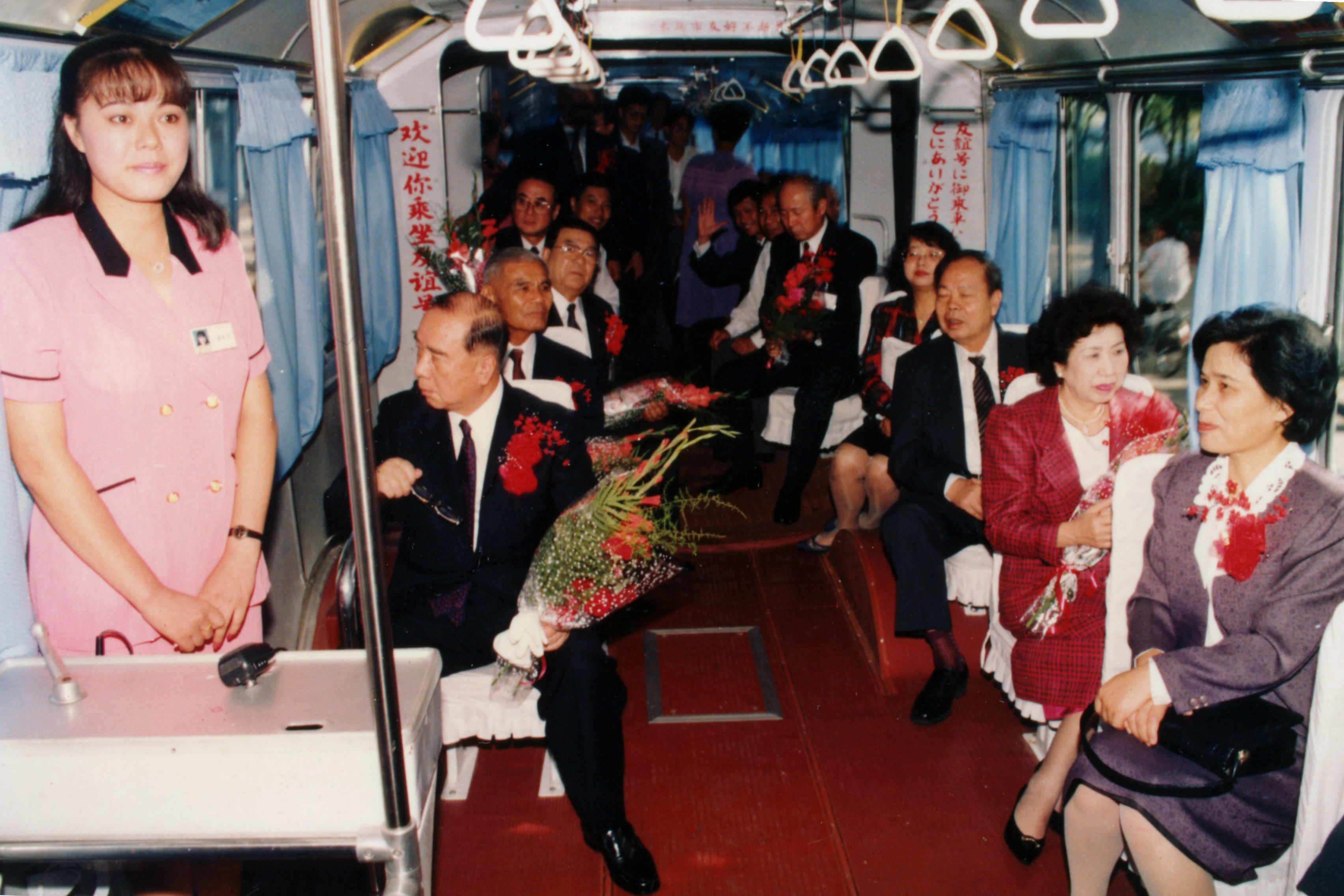 ¹ðÁÖÊÐÊг¤ÓëÐܱ¾ÊÐÊг¤³Ë×øÐܱ¾ºÅ³µ.jpg ¹ðÁÖÊÐÊг¤ÓëÐܱ¾ÊÐÊг¤³Ë×øÐܱ¾ºÅ³µ.jpg